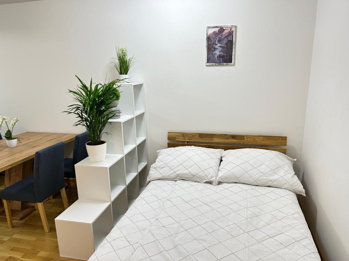 55 M2 Stylish With Balcony & Parking Wien
