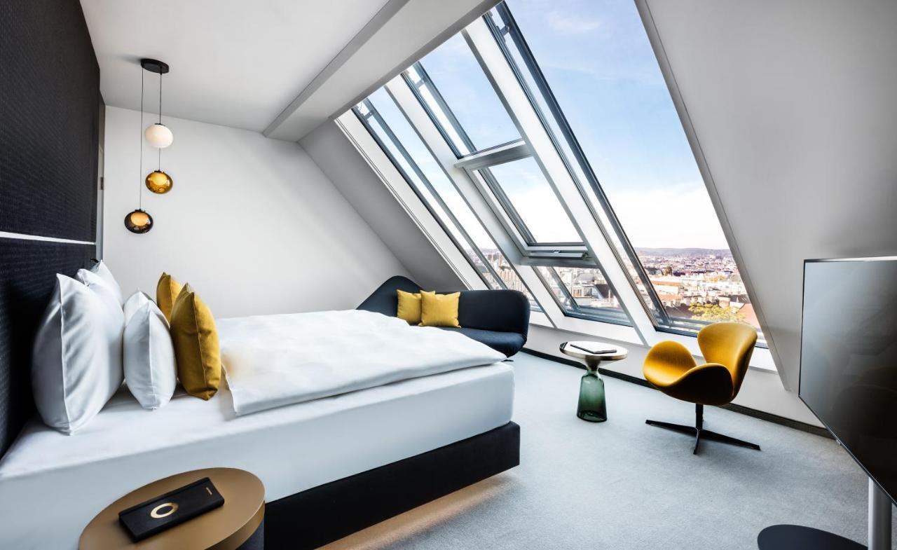 Hotel Mooons 4*