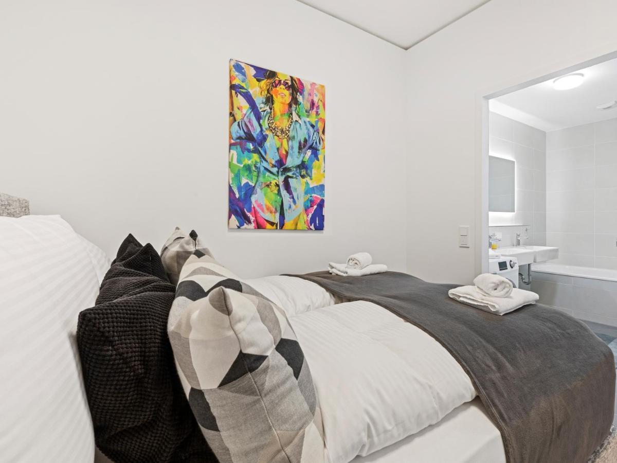 Apartment Sky9 District 3 *