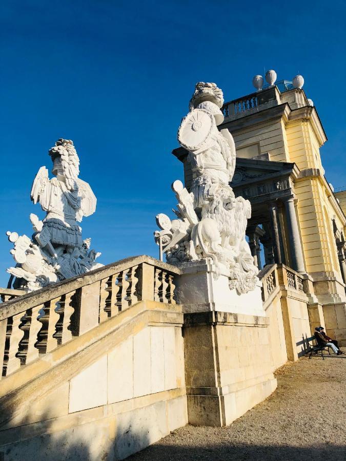 Apartment Lovely Nest! Just Beside Schoenbrunn Palace And Zoo! Vienna