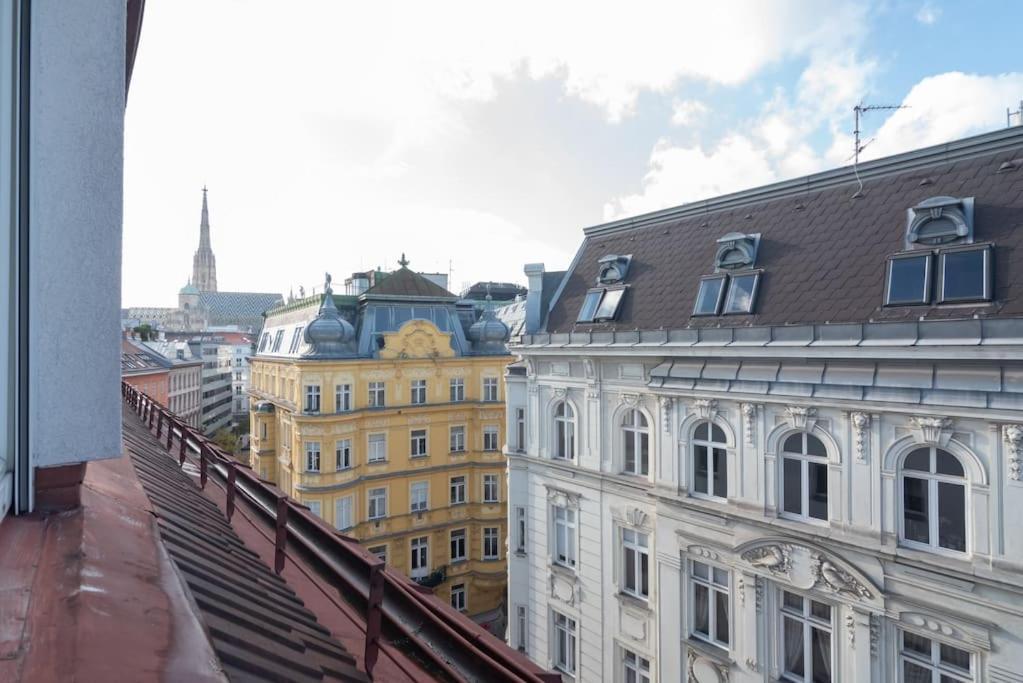 Klassisches Beim Stephansdom Apartment Vienna