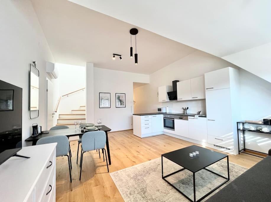 Orestaliving - Penthouse In 1020 Vienna