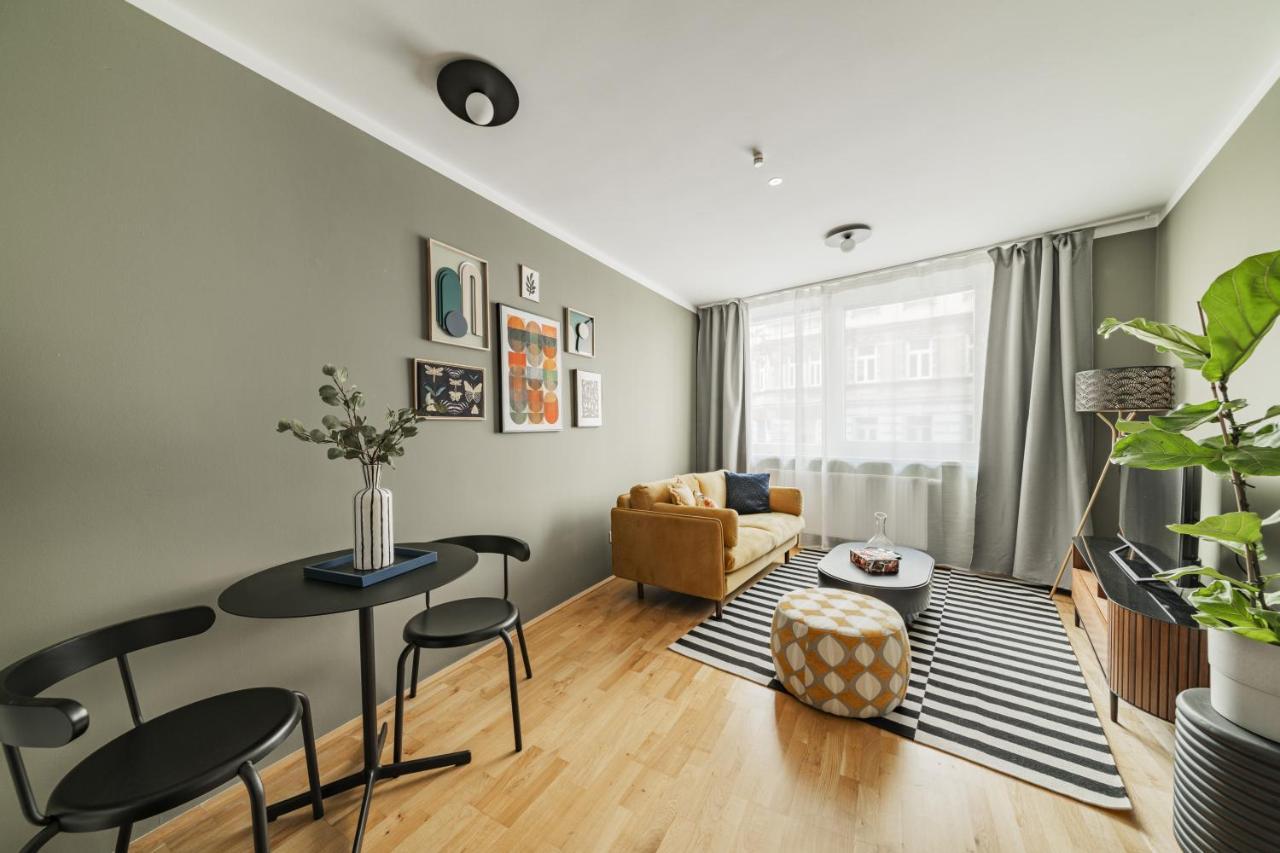Aparthotel Urbm Pulse