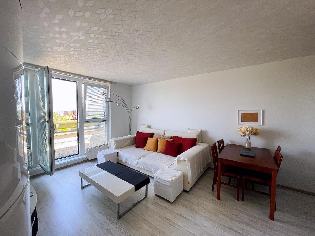 Schone Mit Dachterrasse Apartment Wien