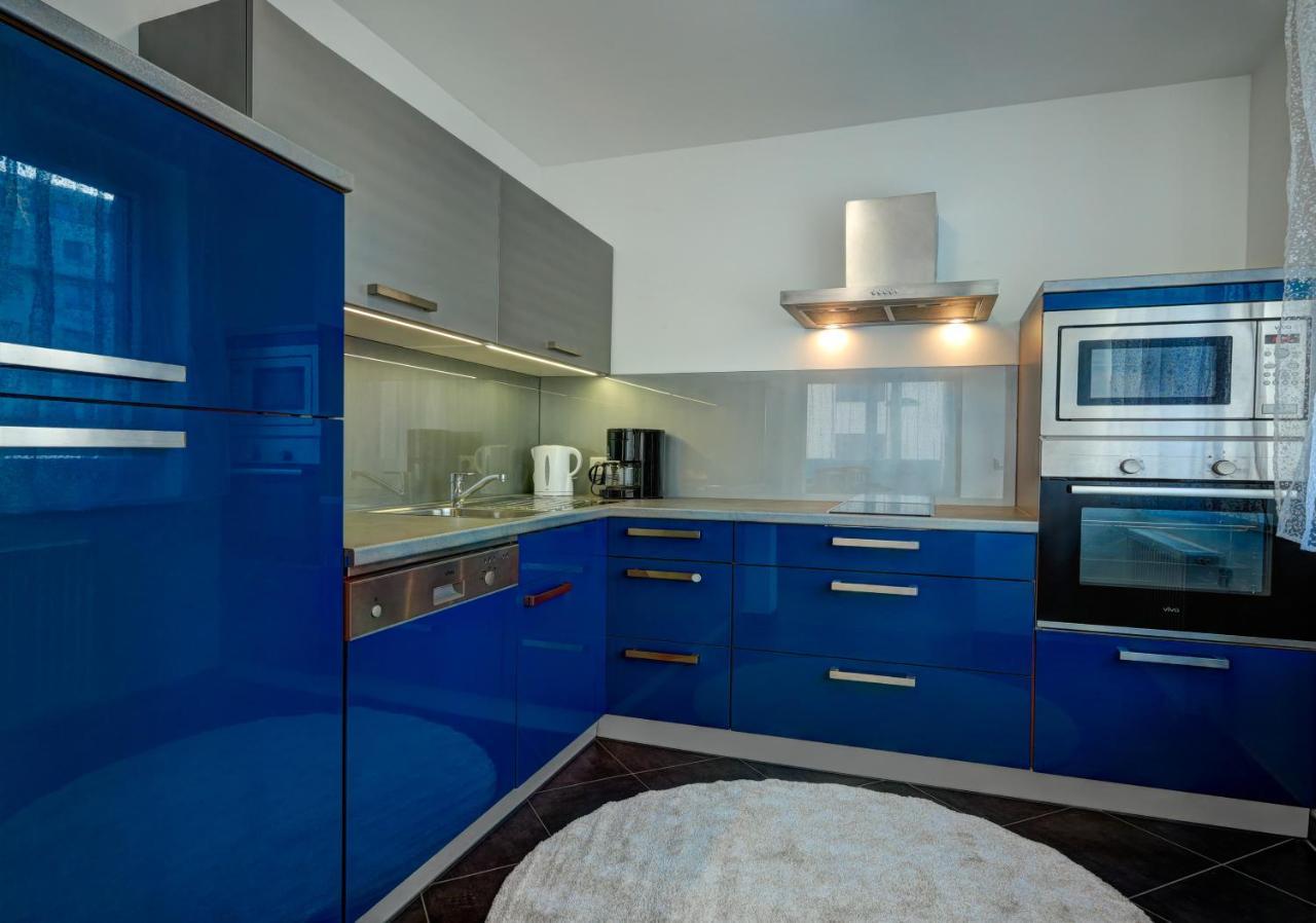 Carin Deluxe I Apartment