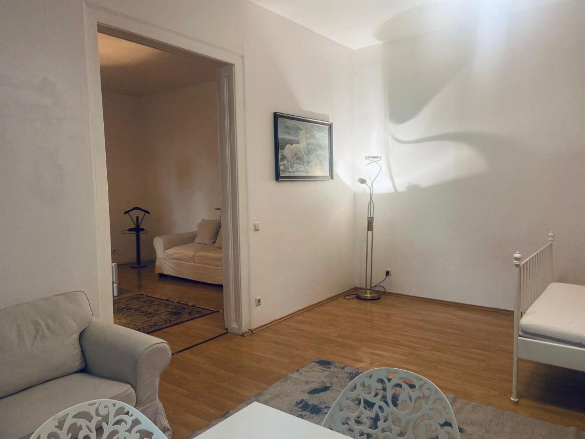 Apartment Milos *