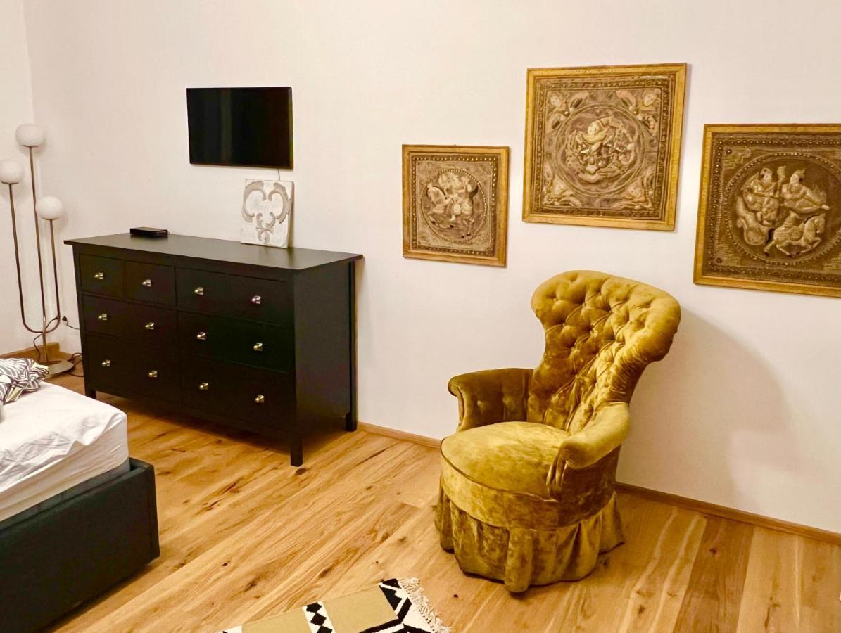 Vintage Design *