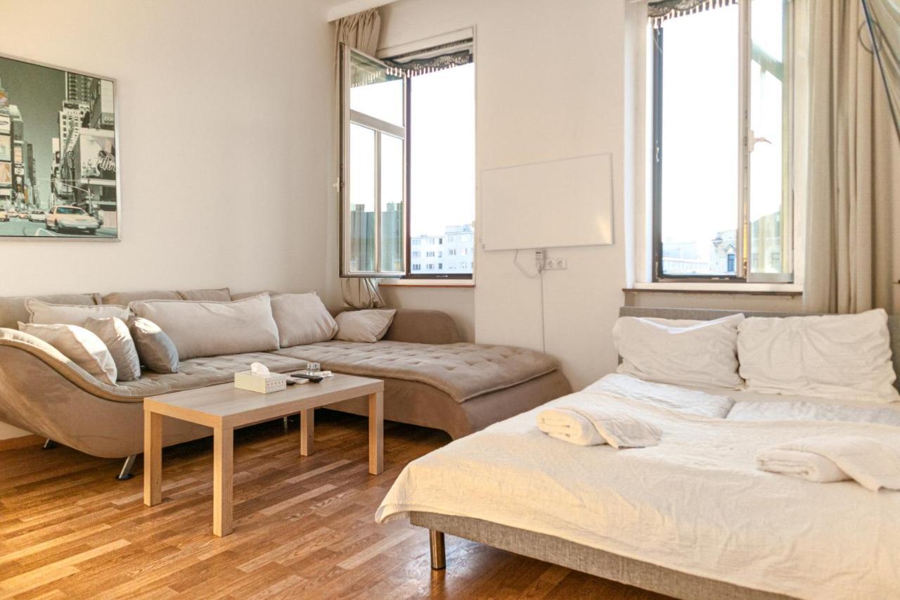 Guest house Joyful 2br Shared Near Millenium Tower & Danube River Vienna