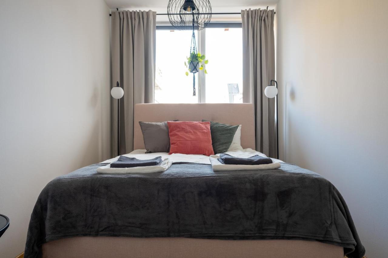 Apartment Experience *