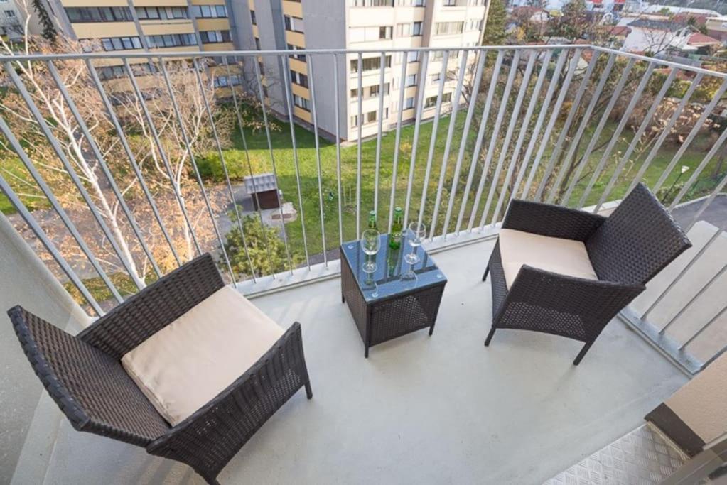 Appartamento Premium With Balcony! Free Garage Parking Included!