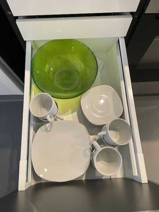 Klimatisierte Sehr Zentrale Wohnung-loftstyle- *