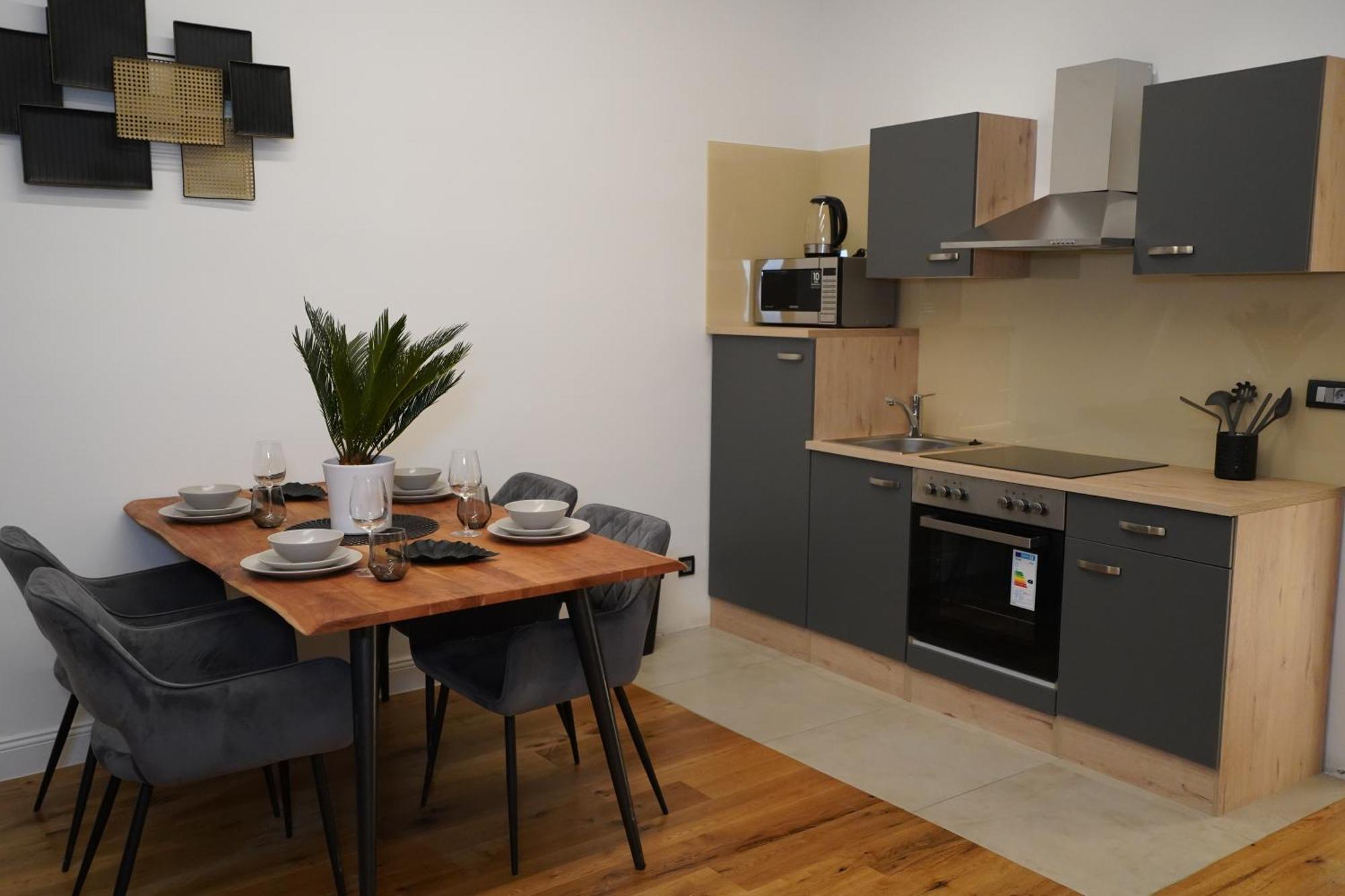 Real Appartments Apartment *