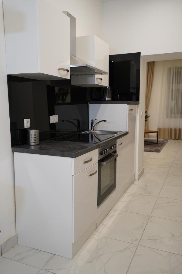Real Appartments *