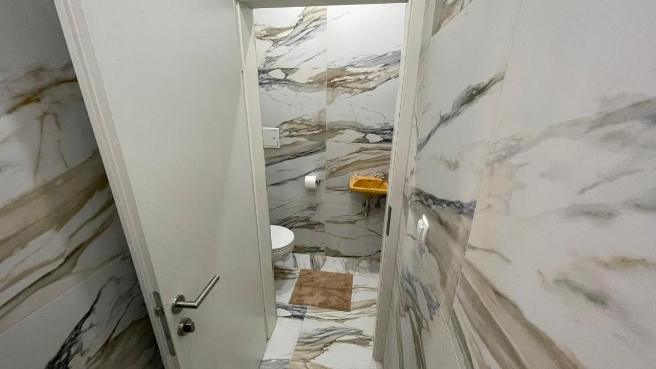 D&d Schonbrunner Deluxe Apartamento *
