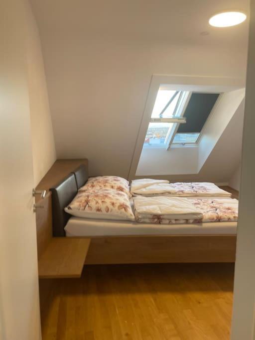 Apartment Rooftop Terrace- Panoramablick Ueber