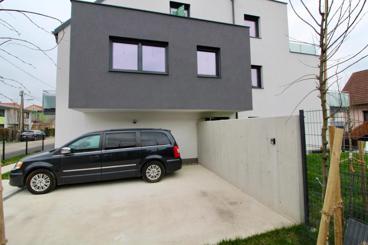 Apartment Modern Balcony With Free Parking