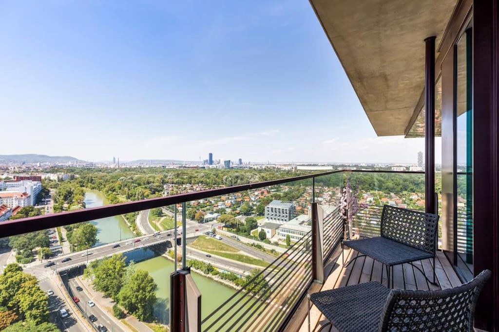 Design With Amazing View Over Apartment *