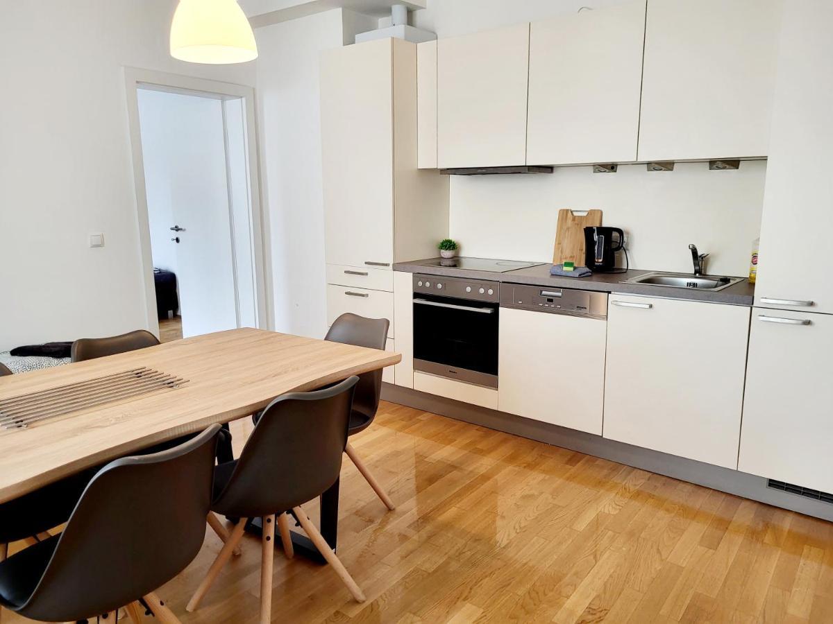 Floridsdorfer - Free Highspeed-internet Apartment Wien