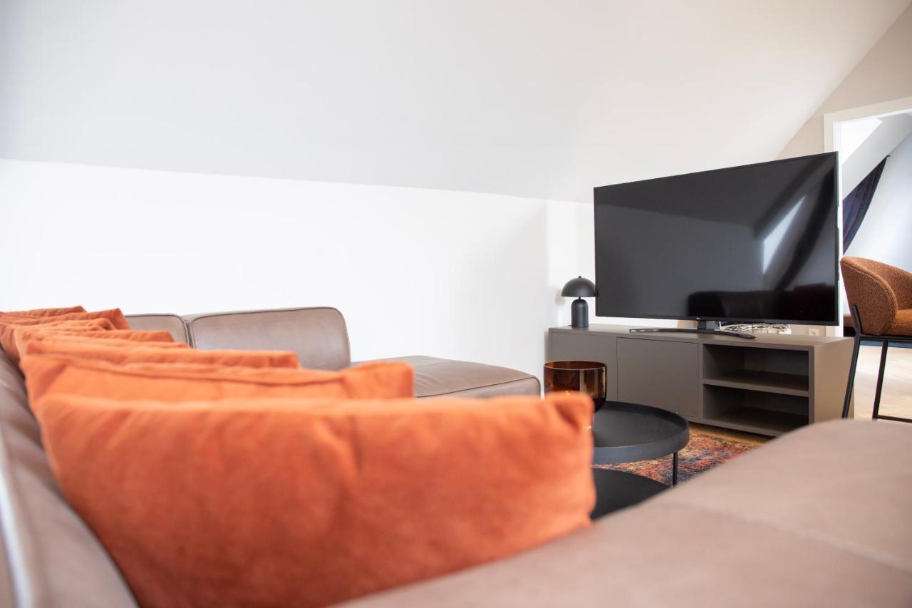 Blackhome I Contactless Check-in Aparthotel Vienna