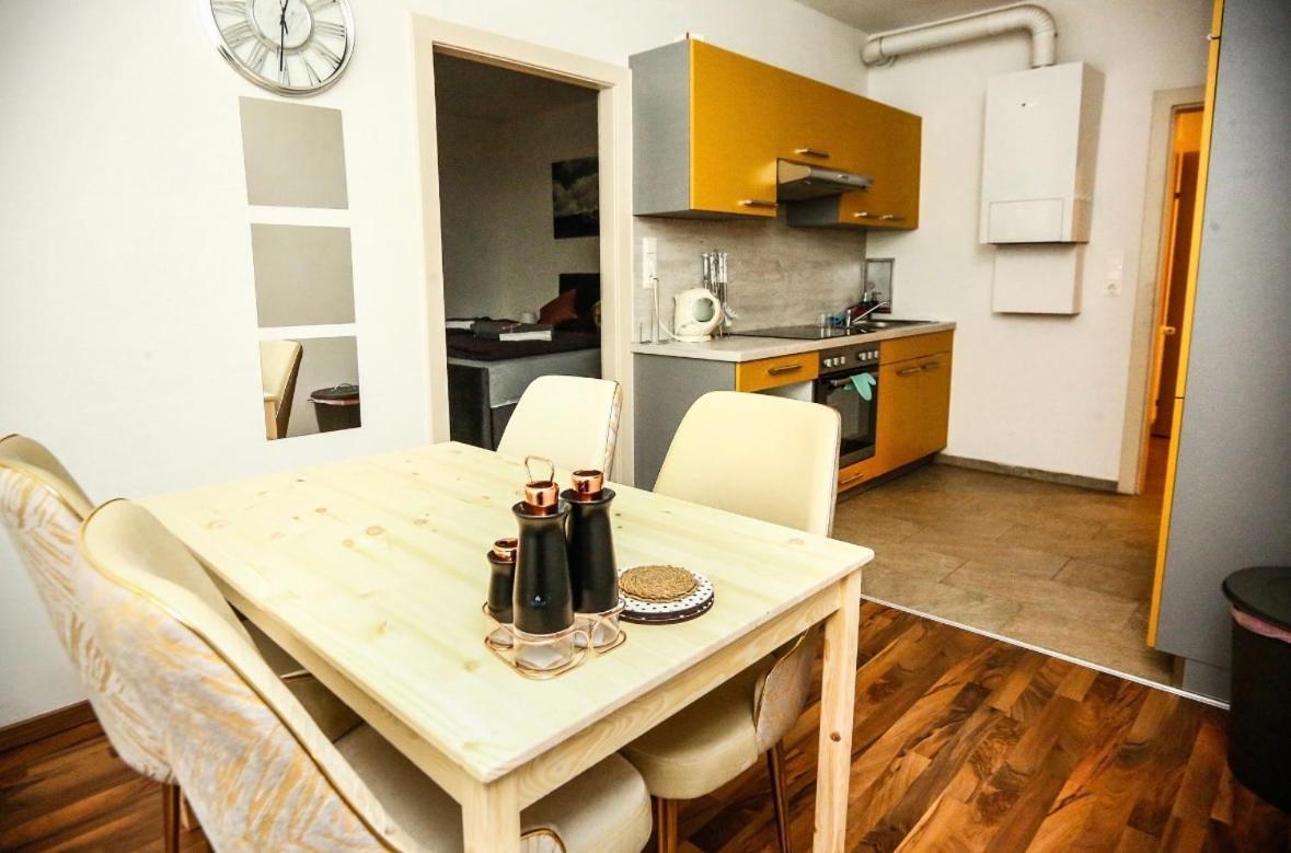 Nahe Belvedere Garden Apartment *