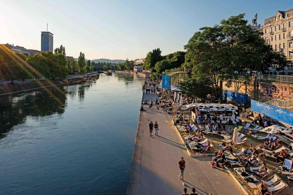 Smart Mit Balkon Am Augarten Park Naehe Zentrum