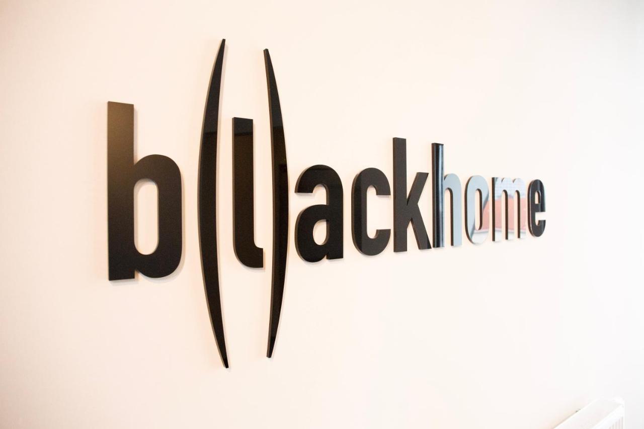 Aparthotel Blackhome I Contactless Check-in