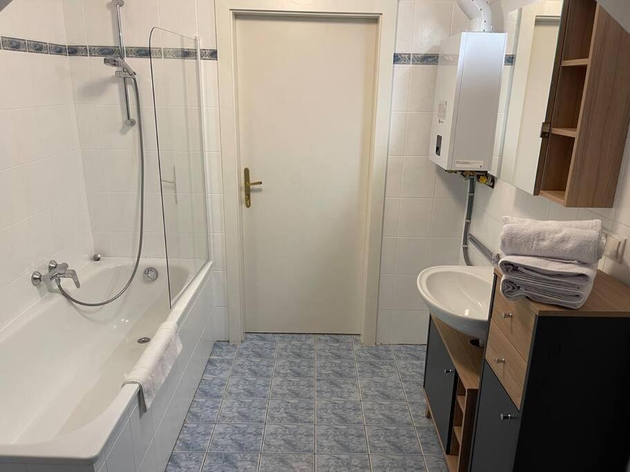 Dachterrasse Fuer 4 Personen Wien