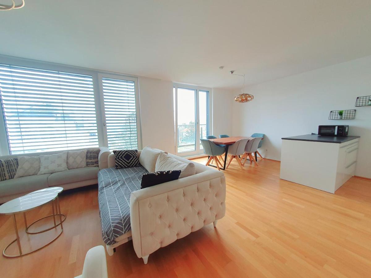 Near Lake Two Bedroom Duplex *