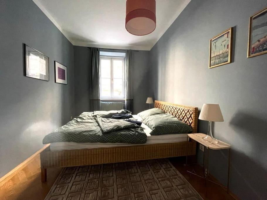 Modern & Charming @ Quarter! 7min To Center Wien