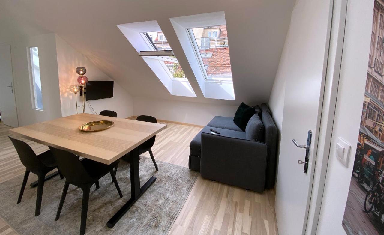 Stilvolle Dachgeschosswohnungen Mit Balkon In Innenstadt Naehe Apartment *