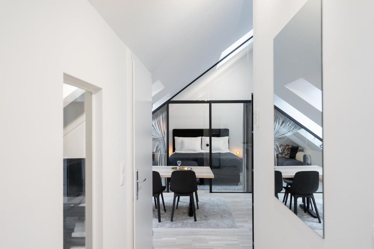 Stilvolle Dachgeschosswohnungen Mit Balkon In Innenstadt Naehe *