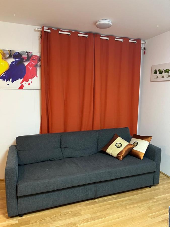 Apartamento Modern Bei U Bahn Simmering Viena
