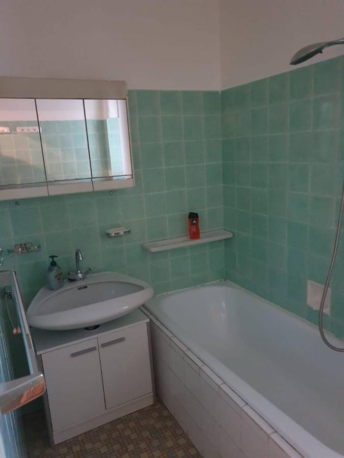 Economic 4p Wg Apartment