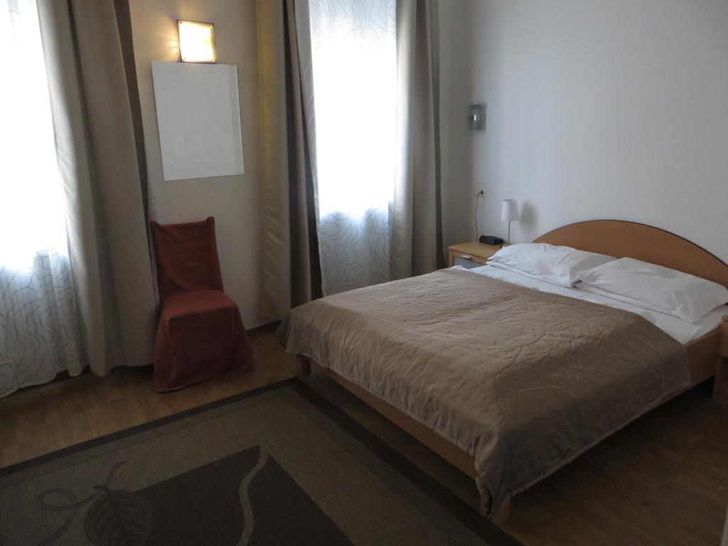 Hotel Stadtpark Guest house