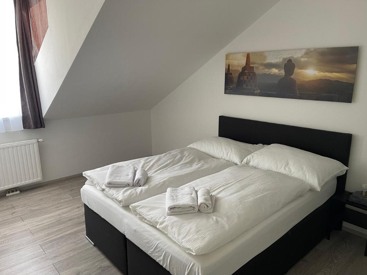 Dachterrasse Fuer 4 Personen Wien