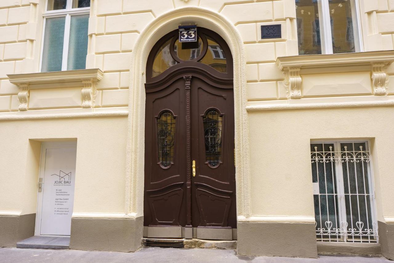 Apartamento 1090 *
