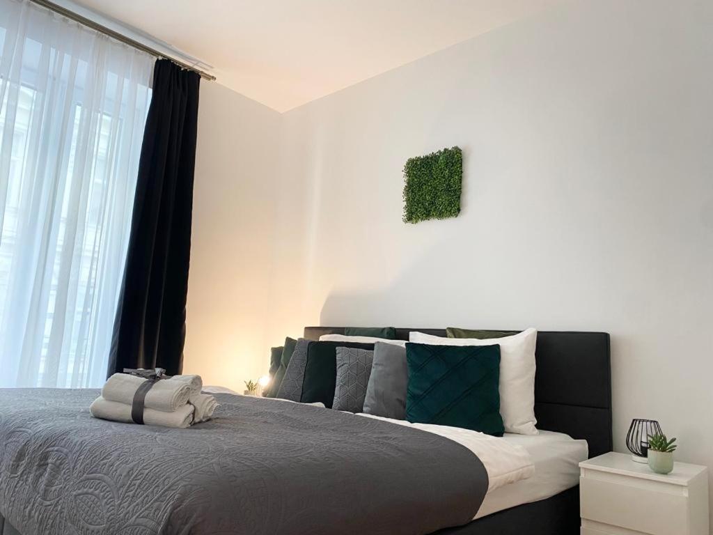 1st La Opera Suites Vienna