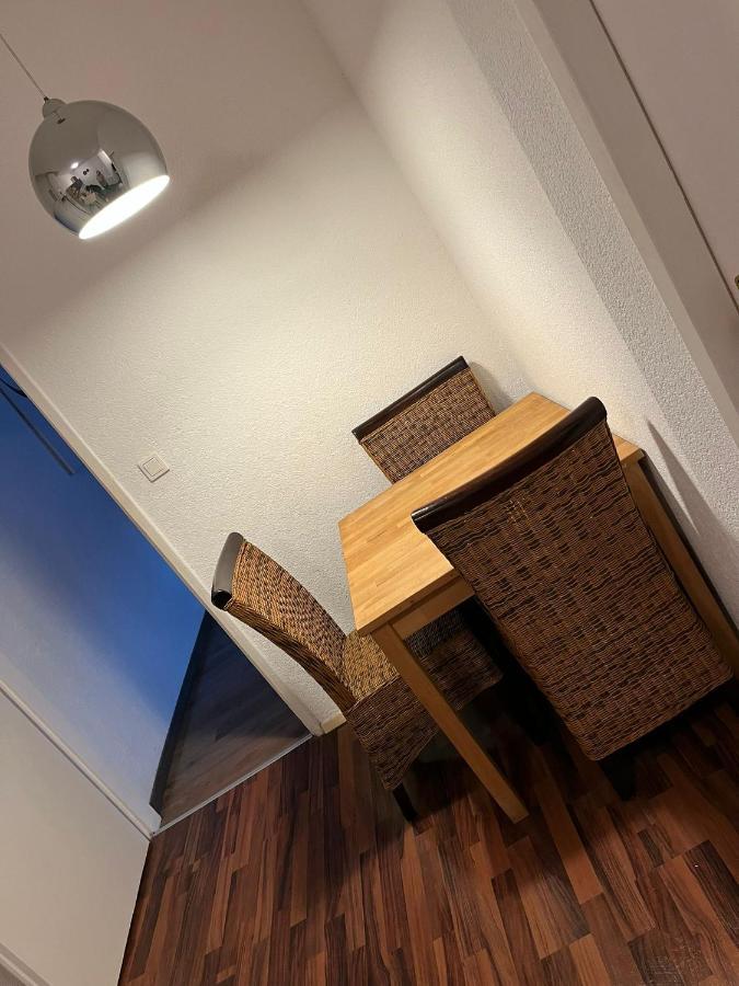Apartment & Business 1150 *