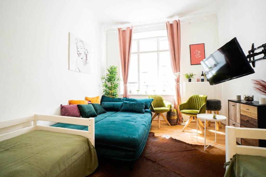 Cozy Flat - 10min To Center ! *