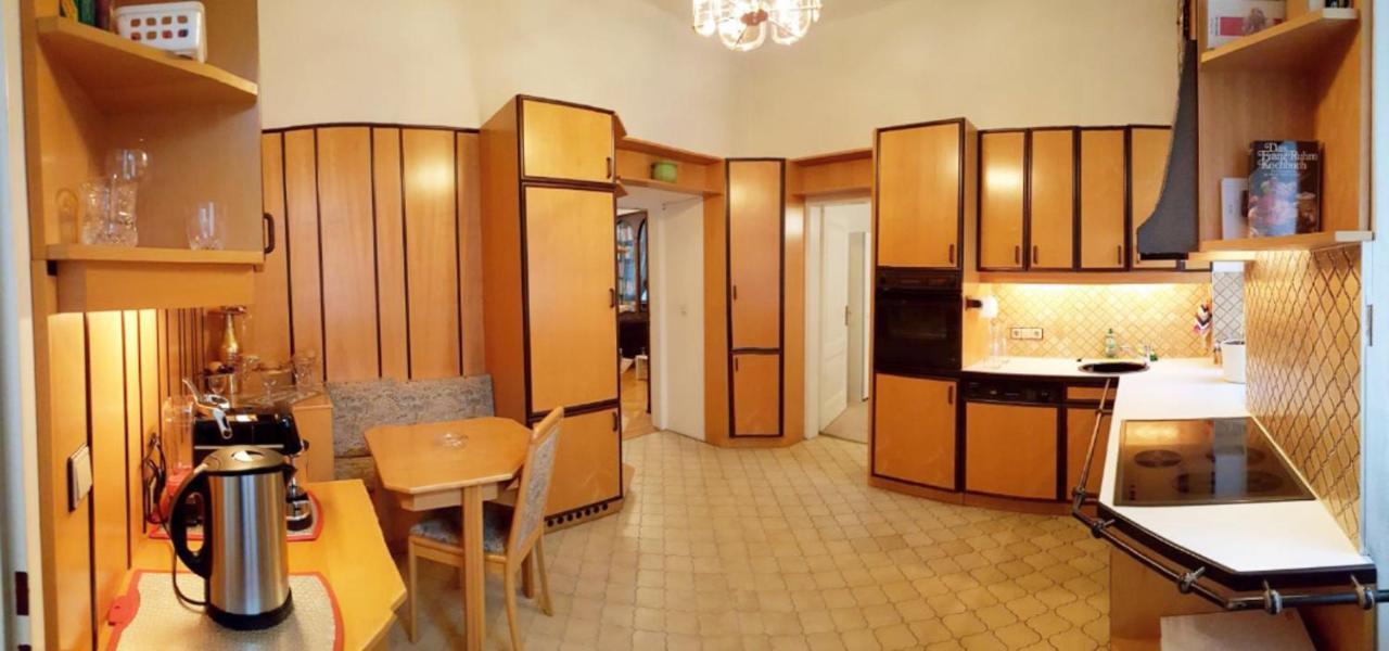 Large 4br Near Karlsplatz Ideal For Big Groups Apartment Vienna