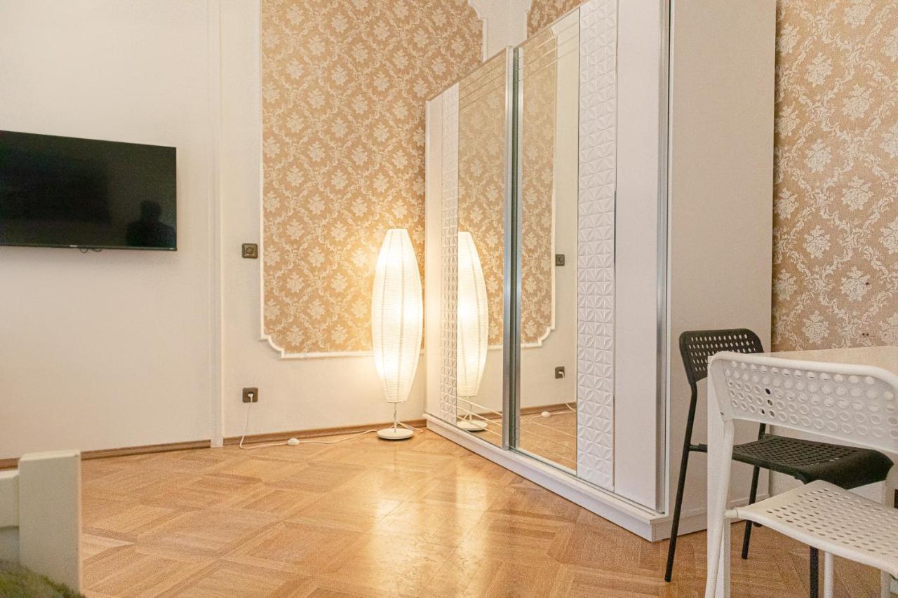 Apartment Large 4br Near Karlsplatz Ideal For Big Groups Vienna