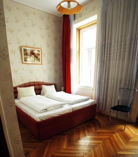 Arpi Bed & Breakfast 3*