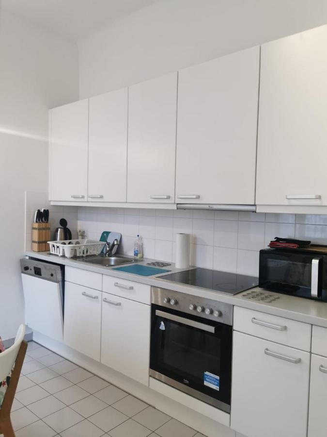 Mariahilfer 4 Min To The Shopping Center And Schoenbrunn Palace Apartment *