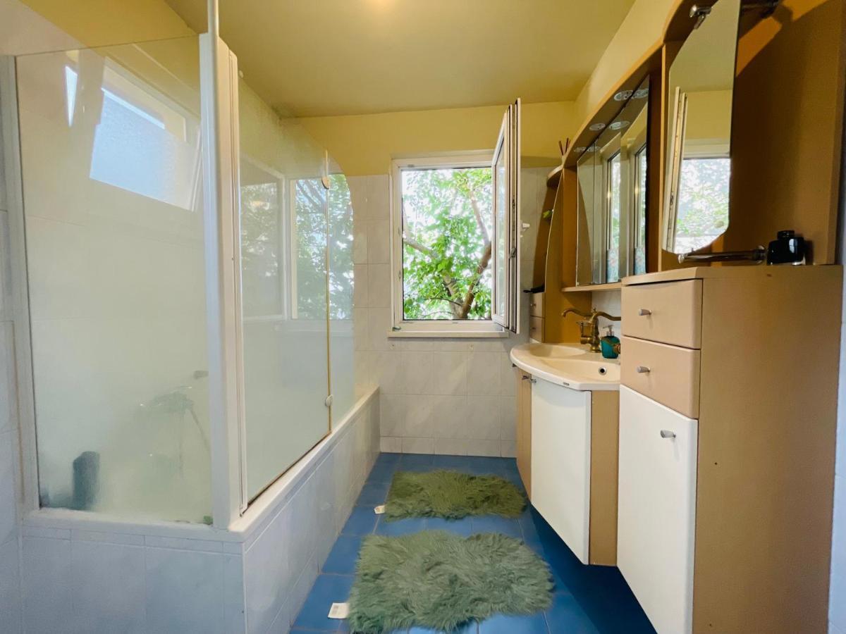Homestay Karlsrooms *