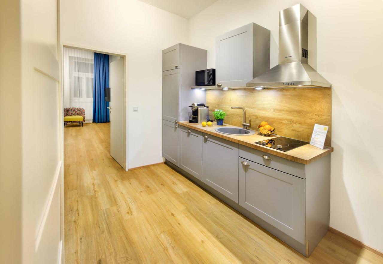 Jimmy's Dandelion Aparthotel 3*