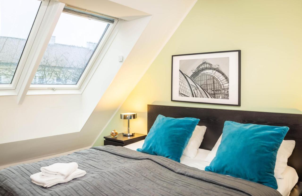 Jimmy's Lory Aparthotel 3*