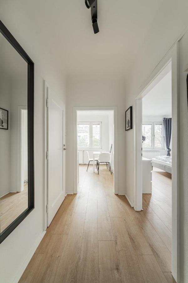 Homely - 10 Minutes To Stephansplatz Apartment Vienna
