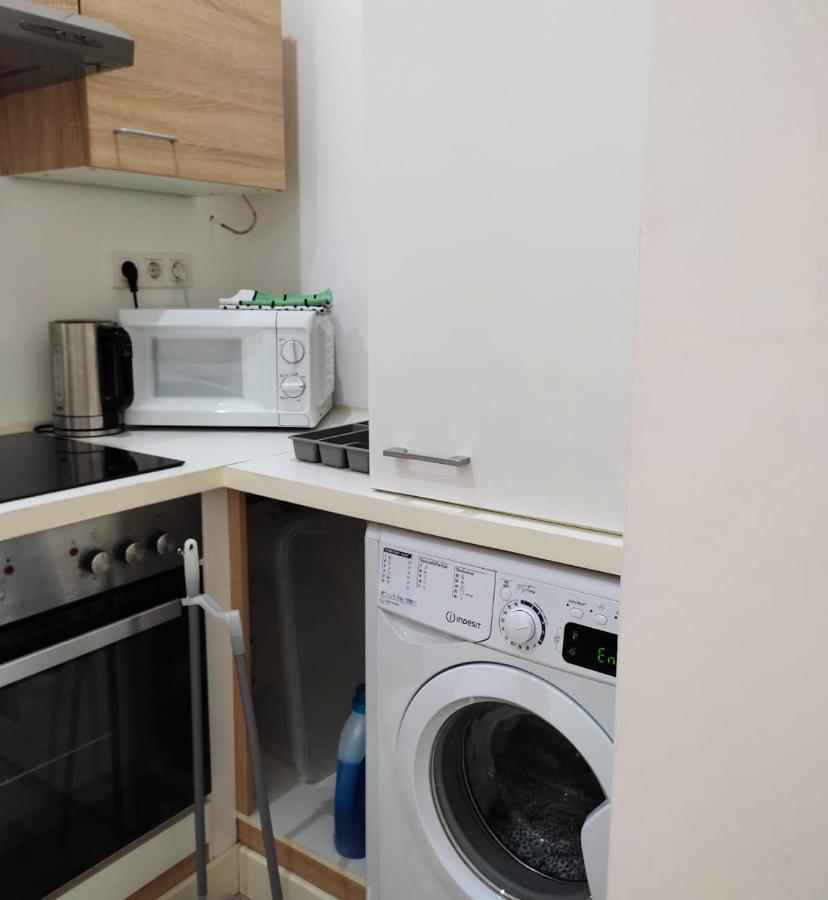 Lovely Modern Historical 1-bedroom * Vienna