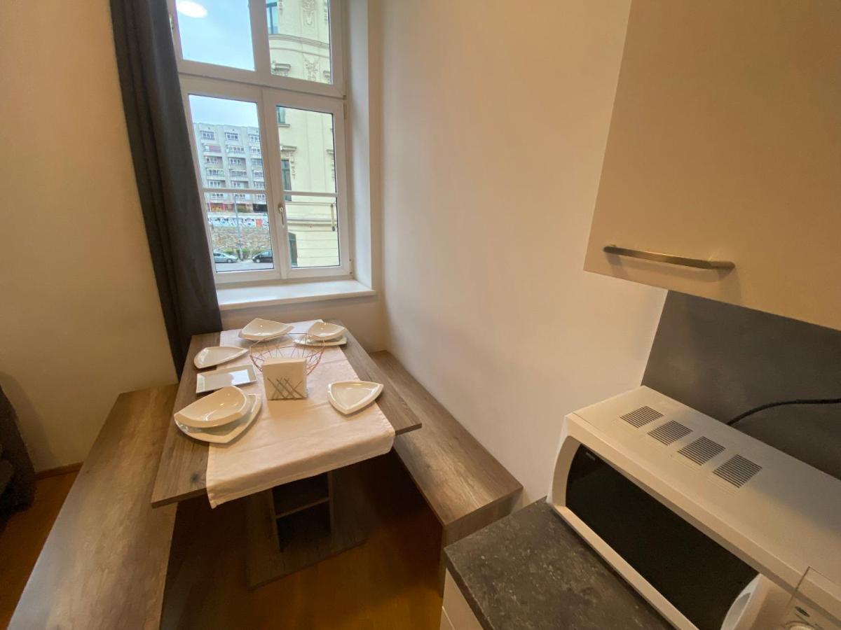 5 Apartment *