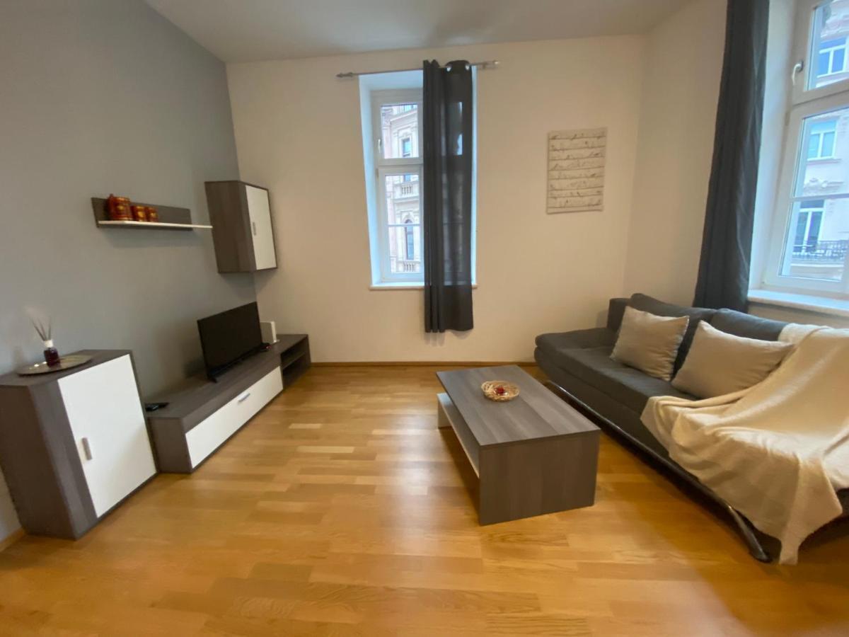 Apartment 5 *
